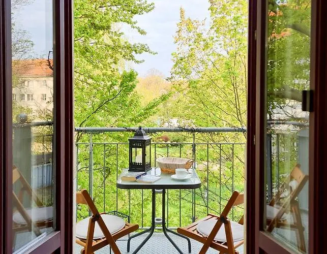 Stilvolle 1-raum-wohnung Zentral, Ruhig Gelegen Apartamento