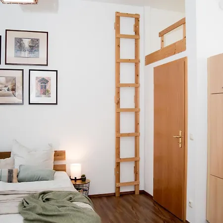 Stilvolle 1-raum-wohnung Zentral, Ruhig Gelegen * دريسدن